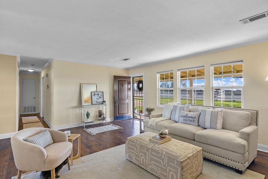 5801 Pleasant Valley Road