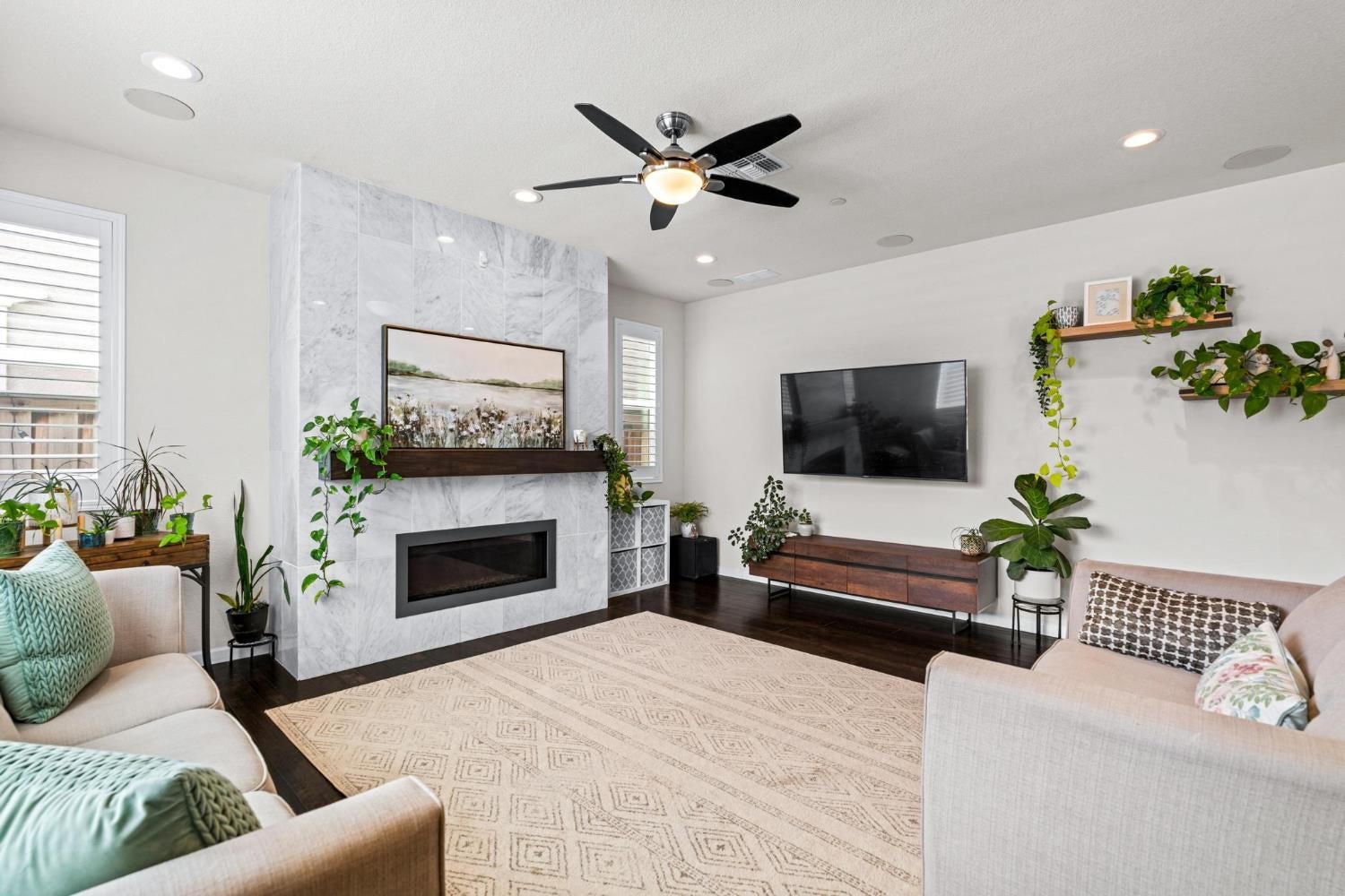 1784 Water Lily Court