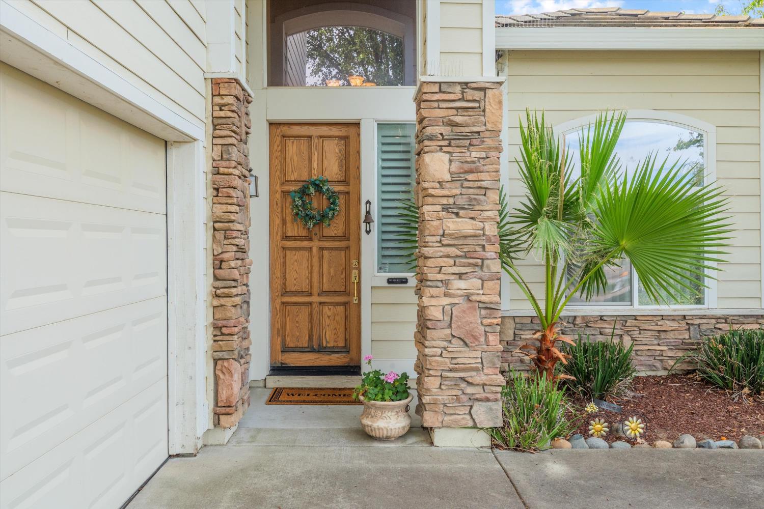 2418 Autumn Meadow Avenue