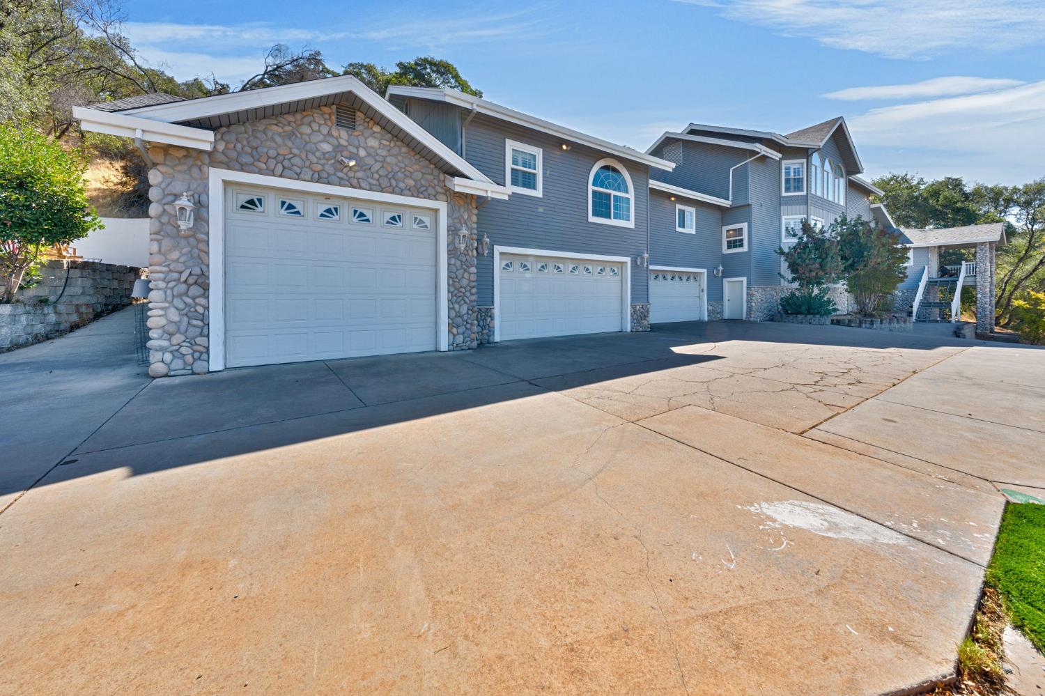 1131 Salmon Falls Road