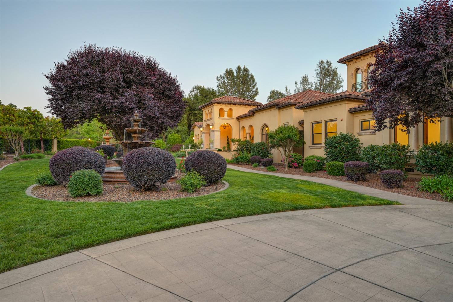 6100 Terracina Court