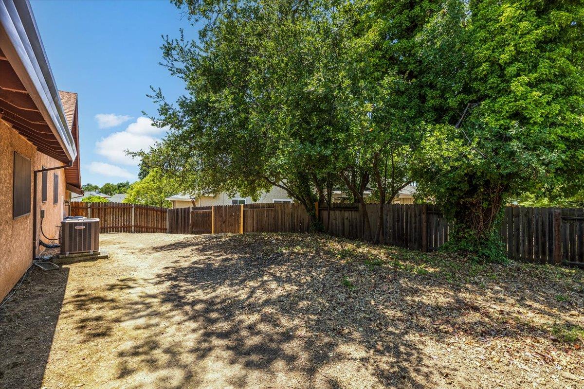 6449 Lucky Lindy Court