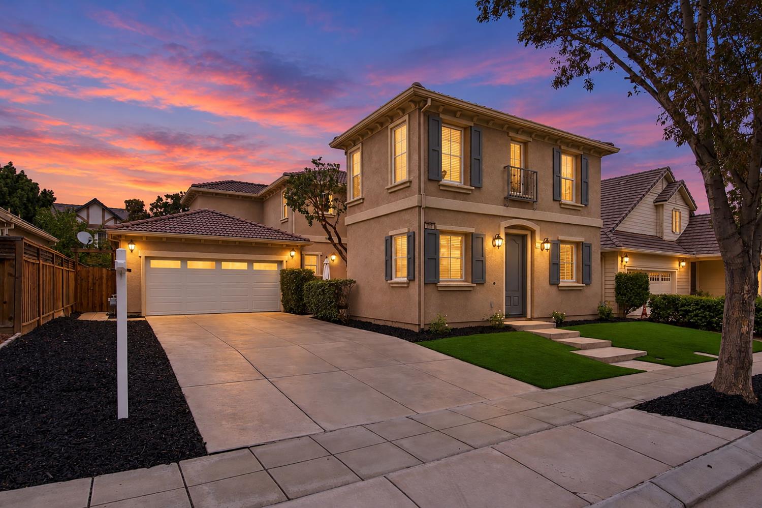311 W Fauna Avenue