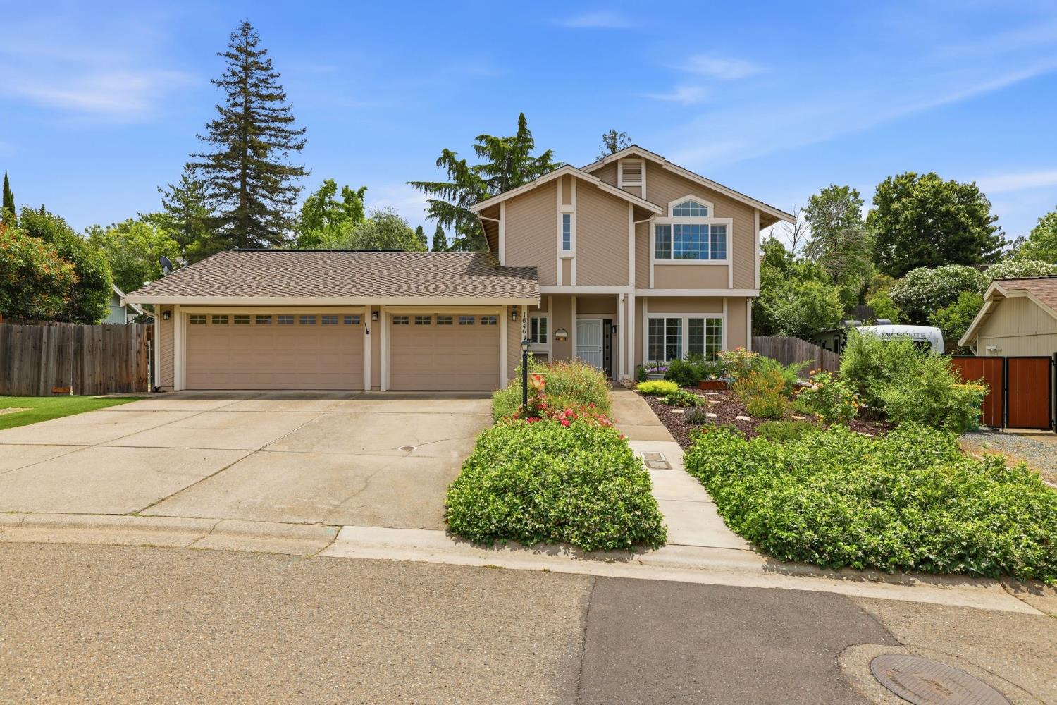 1646 Hedland Place