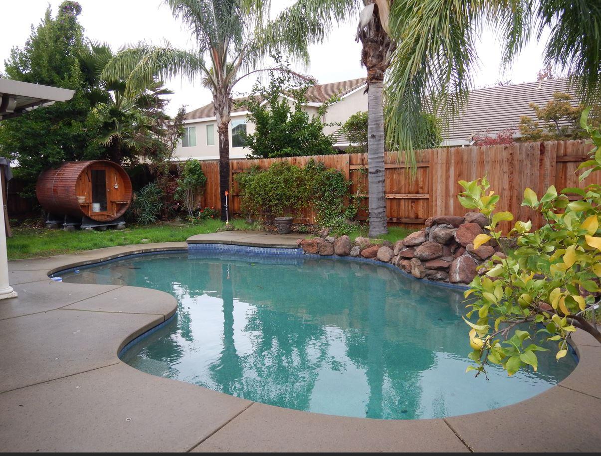 1824 Bottlebrush Circle