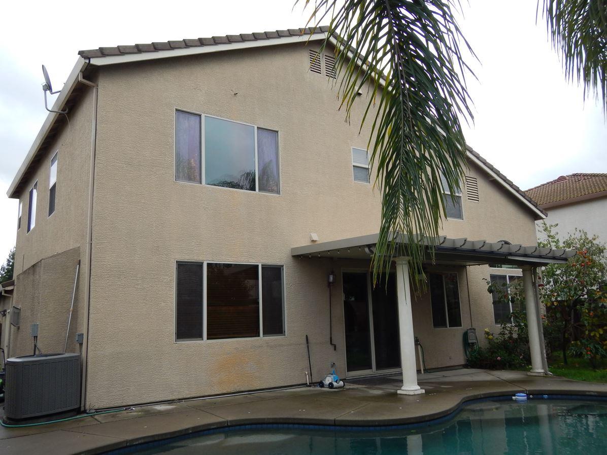 1824 Bottlebrush Circle