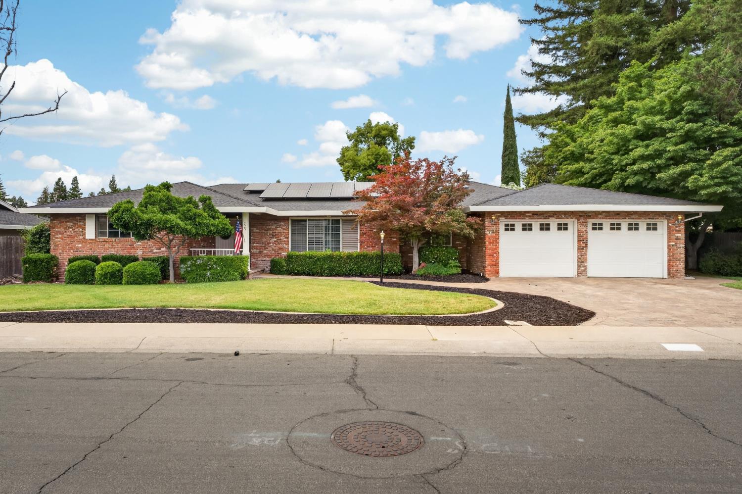 725 Sherwood Drive