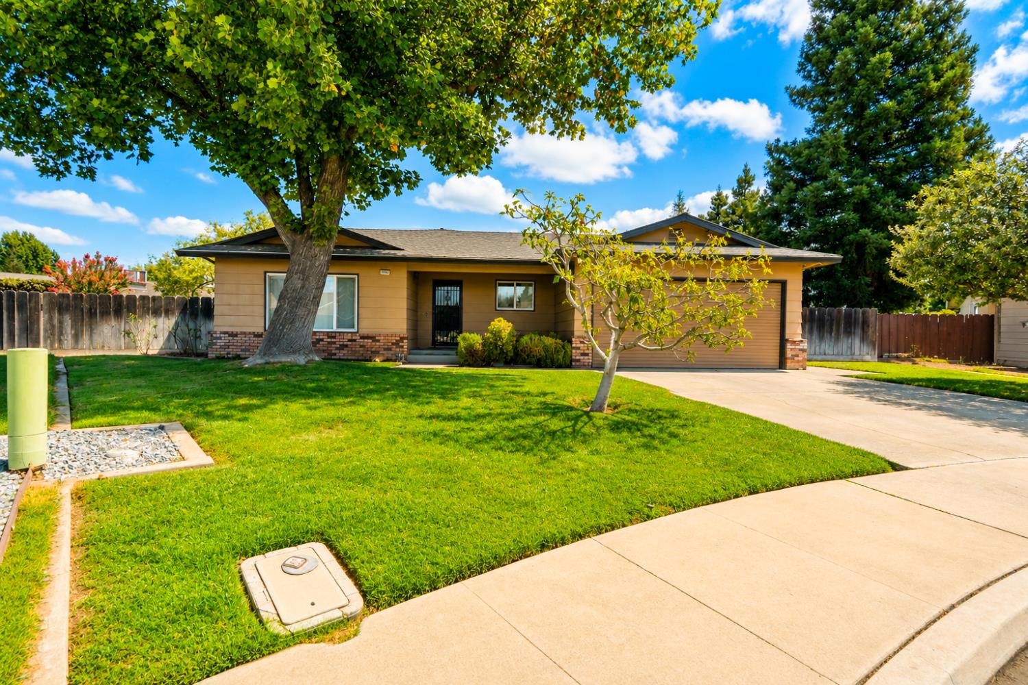 2940 Hughes Court - Photo 2