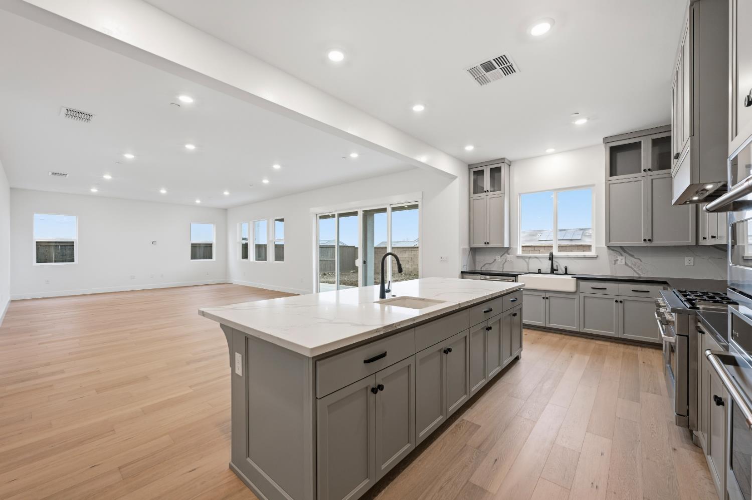 3034 Sidewinder Loop