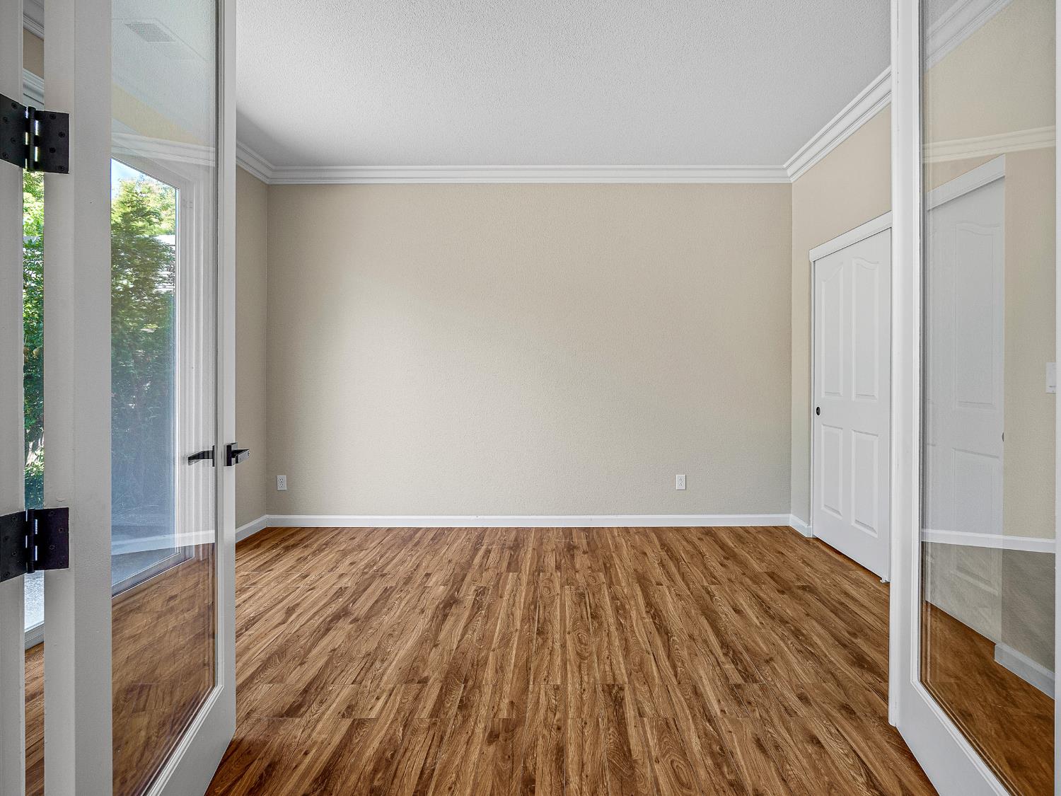 1168 Elderberry
