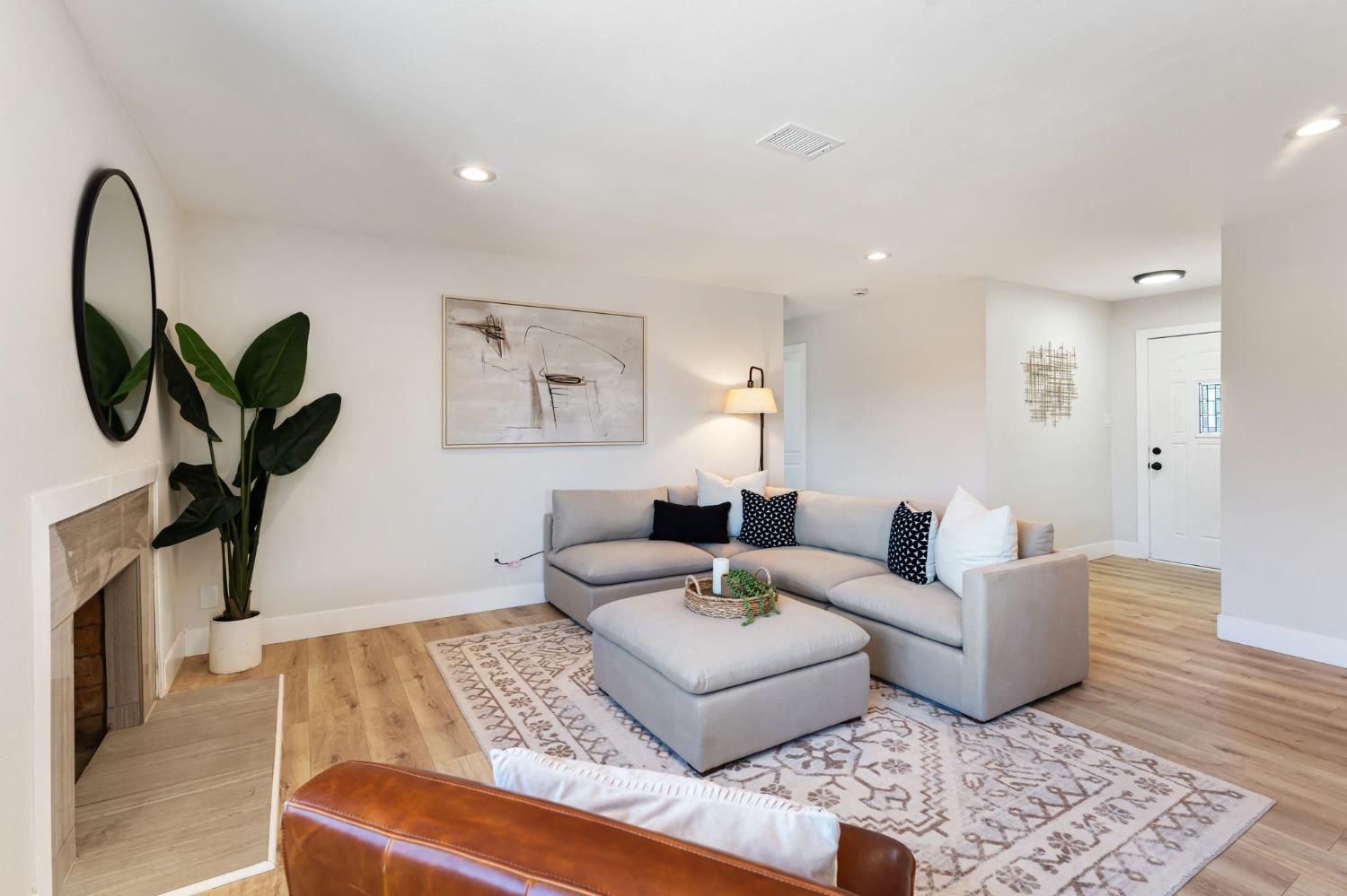 6363 Templeton Drive