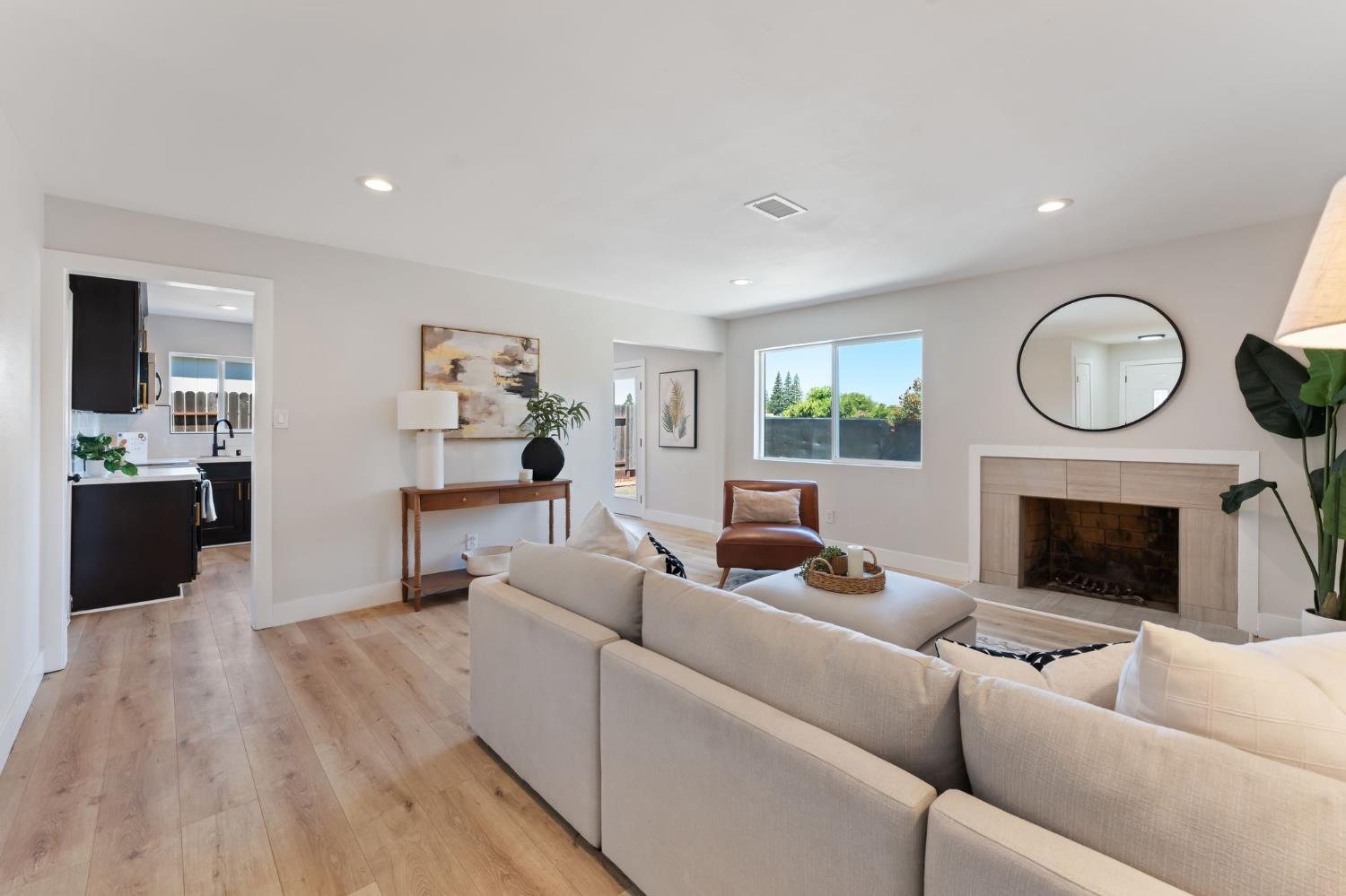 6363 Templeton Drive