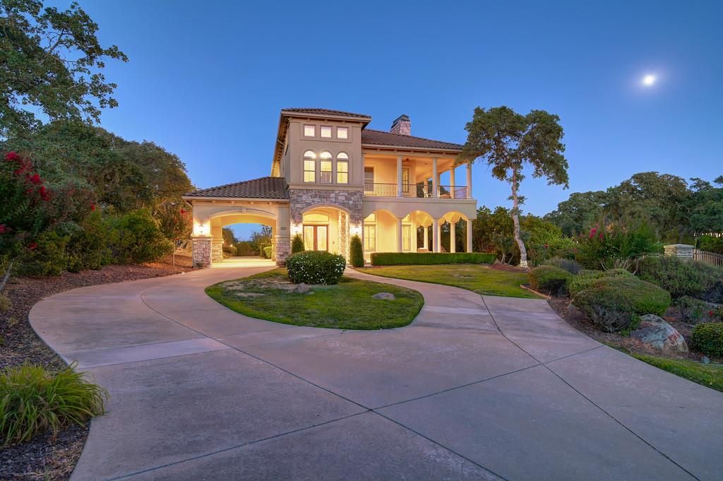 Photo of 185 Powers Drive, El Dorado Hills, CA 95762 (MLS # 226029526)