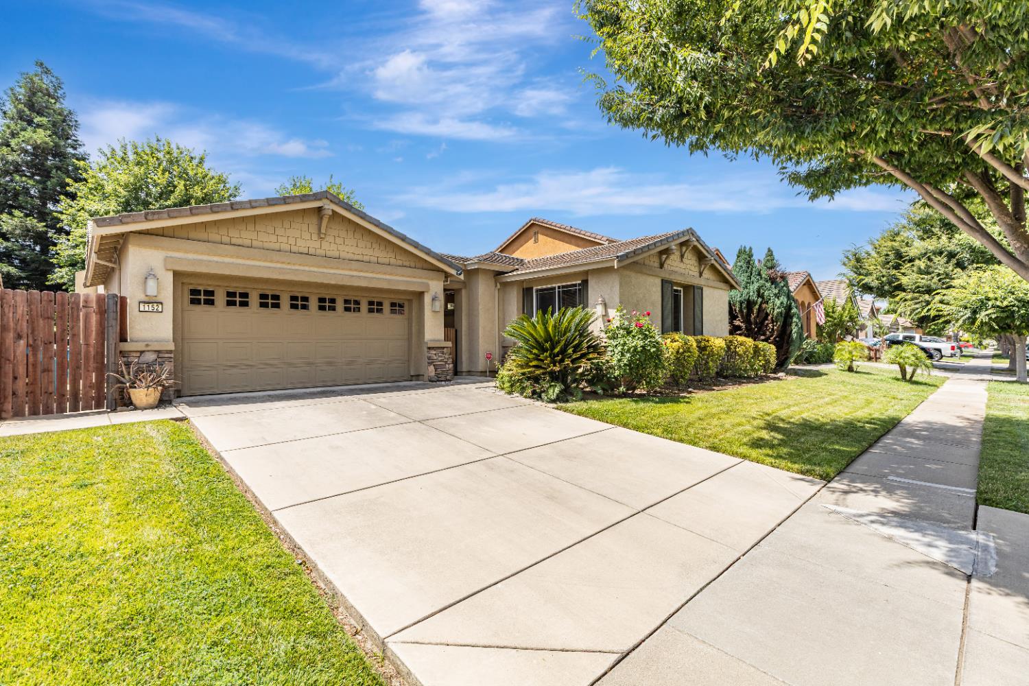 1152 Manchester Way