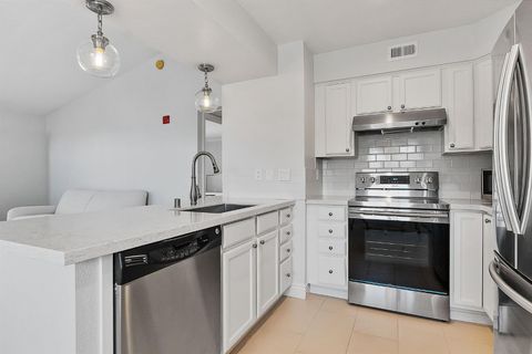 885 Halidon Way 1428 Folsom CA 95630