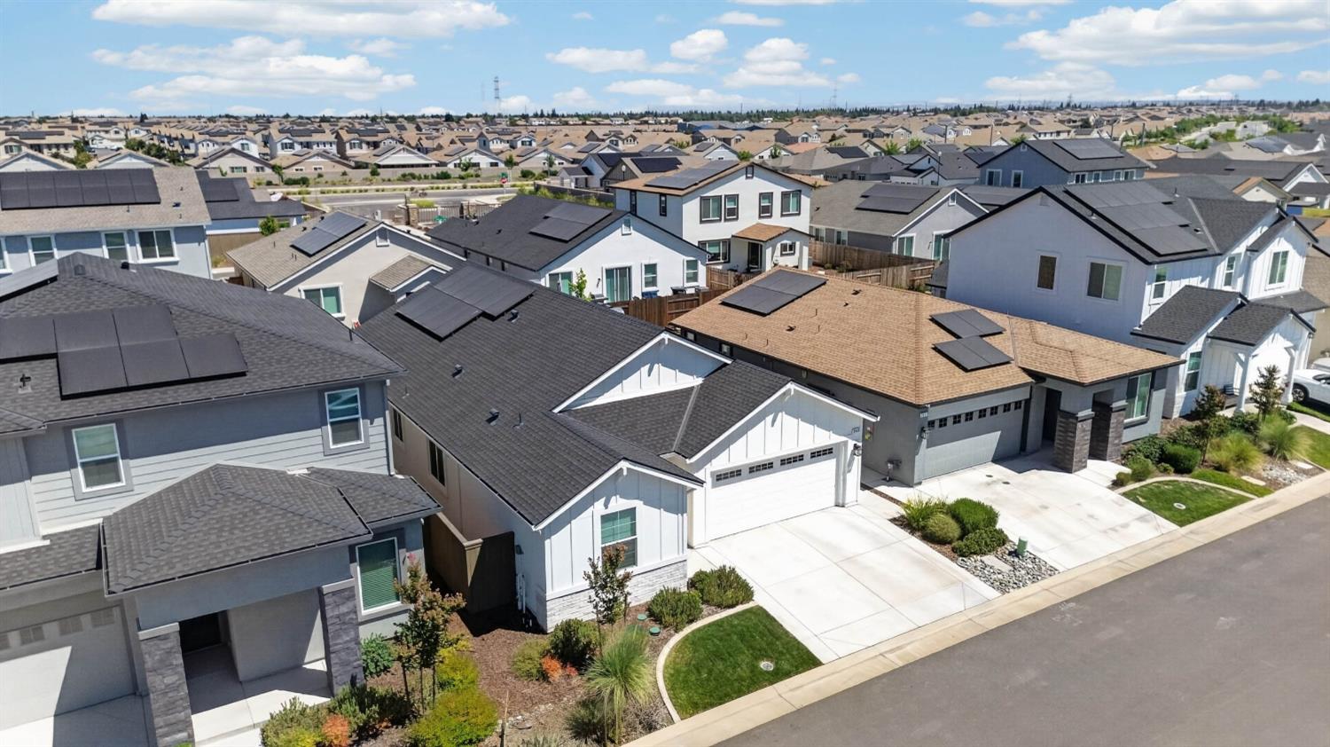 2113 Longmire Loop