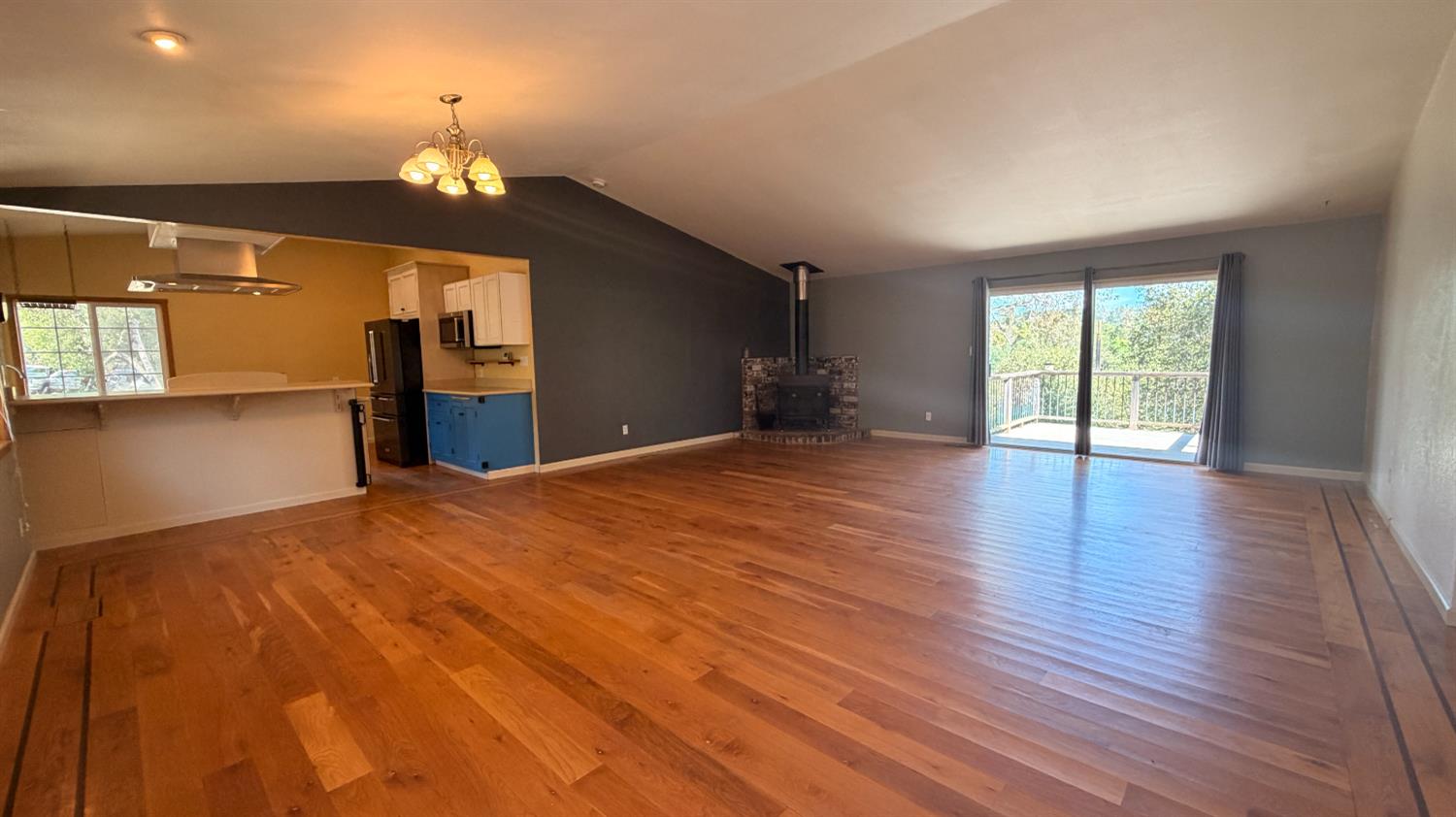 2988 Golden Gate Drive