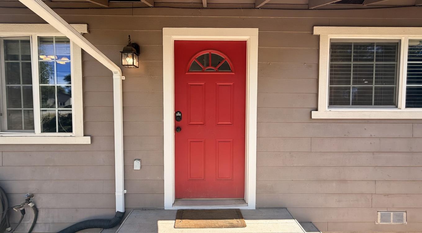 2988 Golden Gate Drive