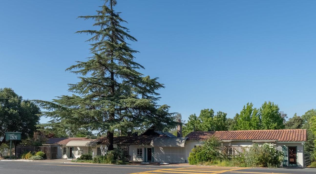 306 W Saint Charles Street