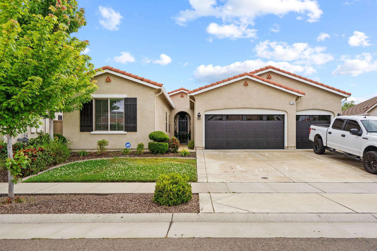 2185 Cumberland Loop