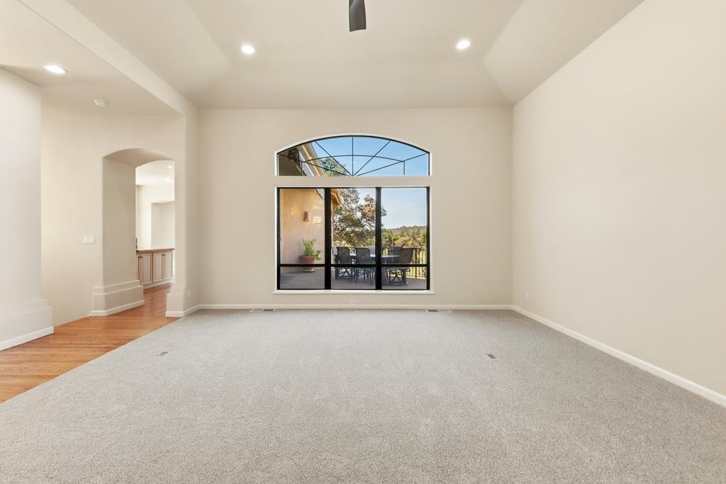 9510 Upper Valley Road