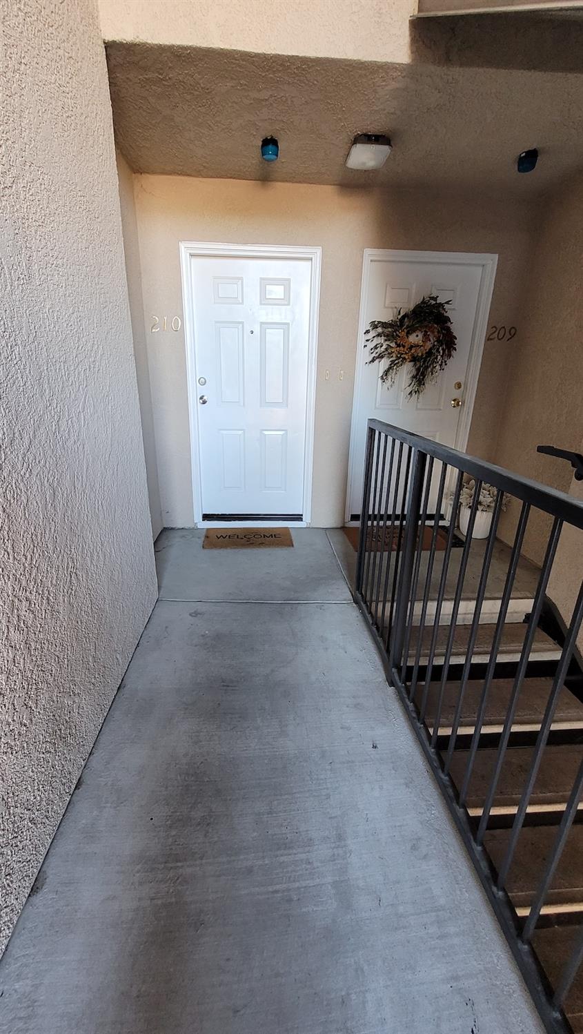 565 Peerless Way 210
