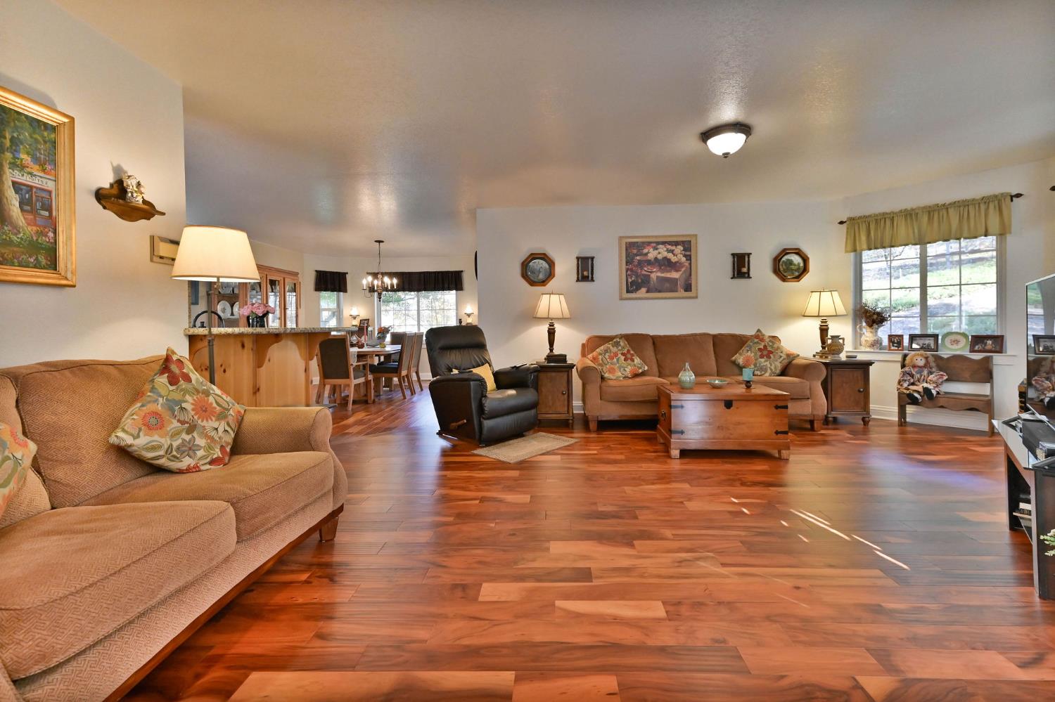 981 Chardonnay Court