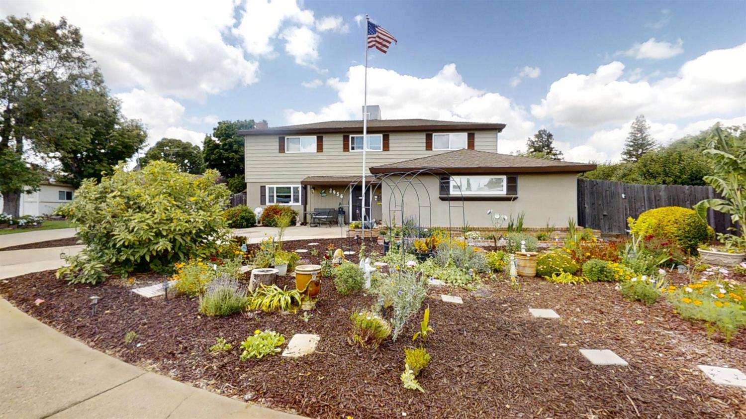 2956 Treen Court