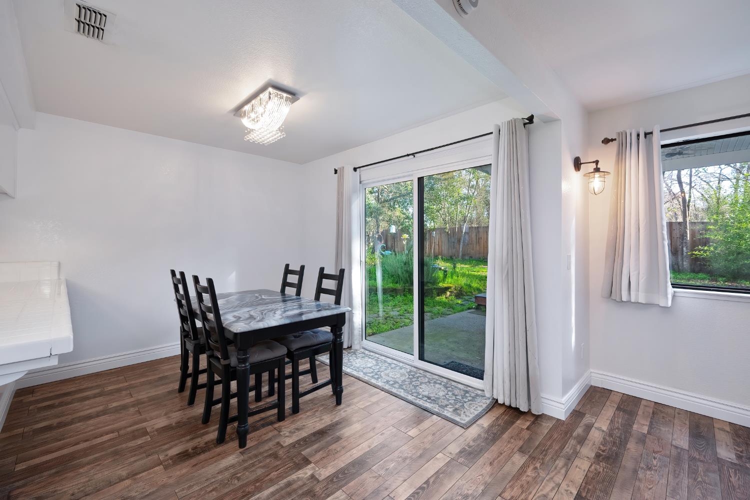 3955 Stonegate Court