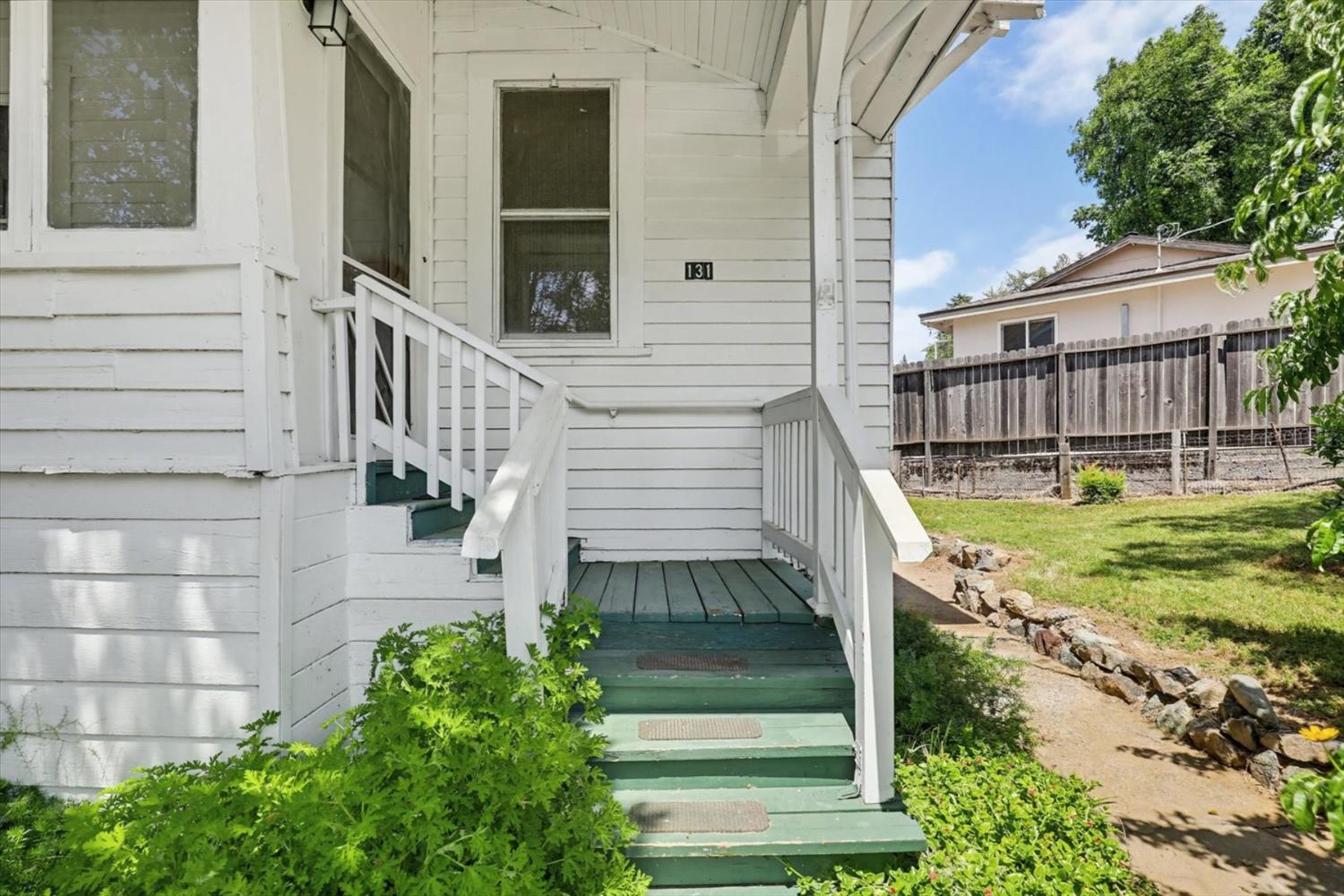 131 Huntley Avenue