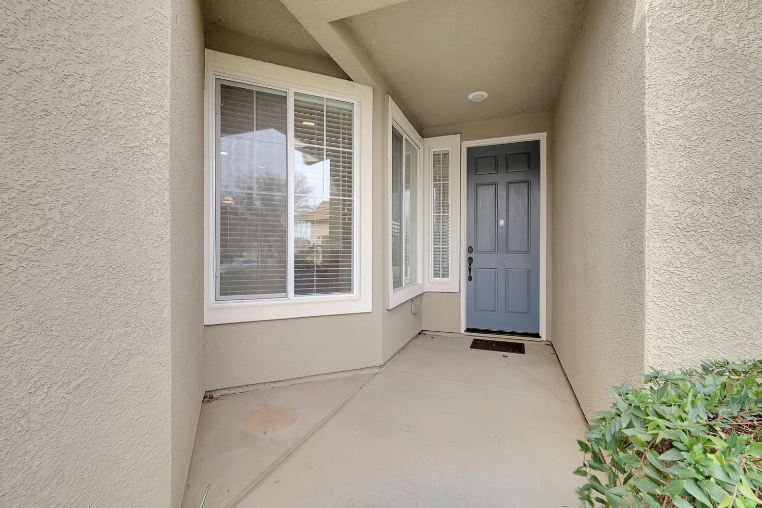 5598 Turnberry Drive