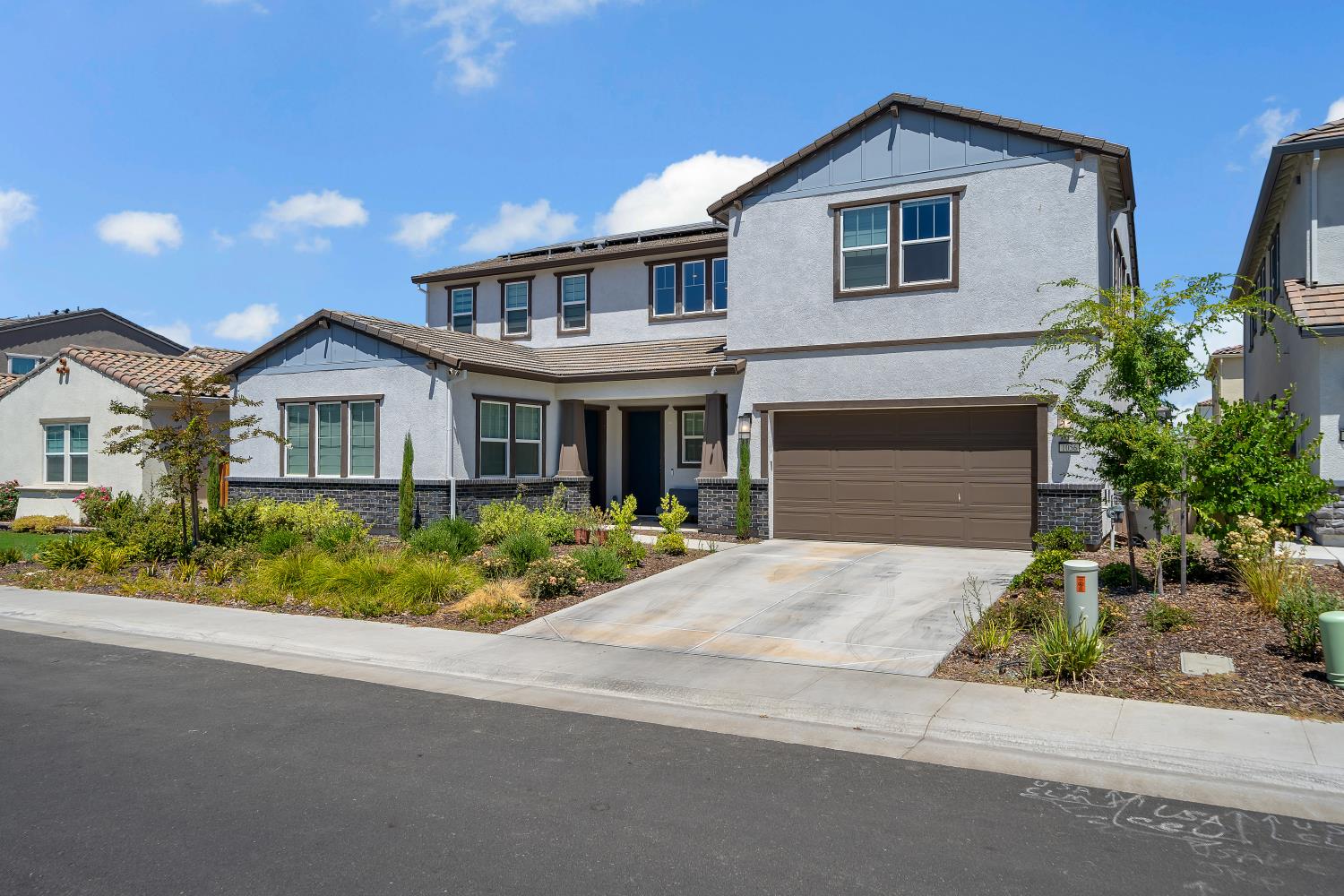 1056 ELITE Street