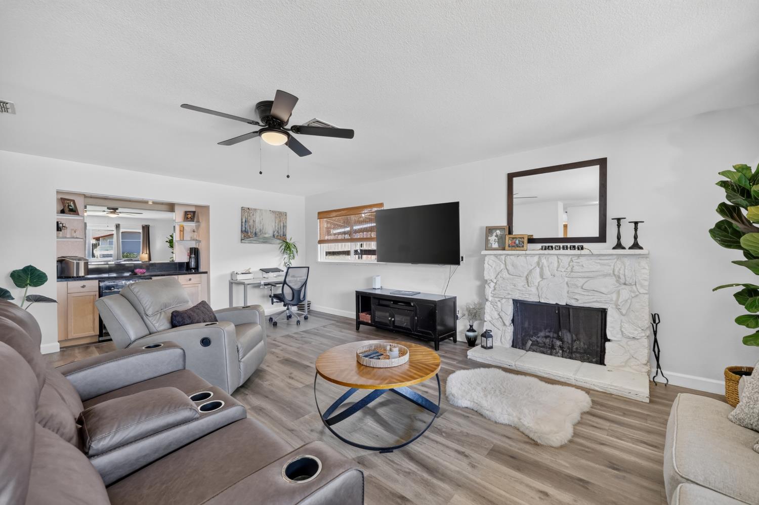 8980 Canberra Dr