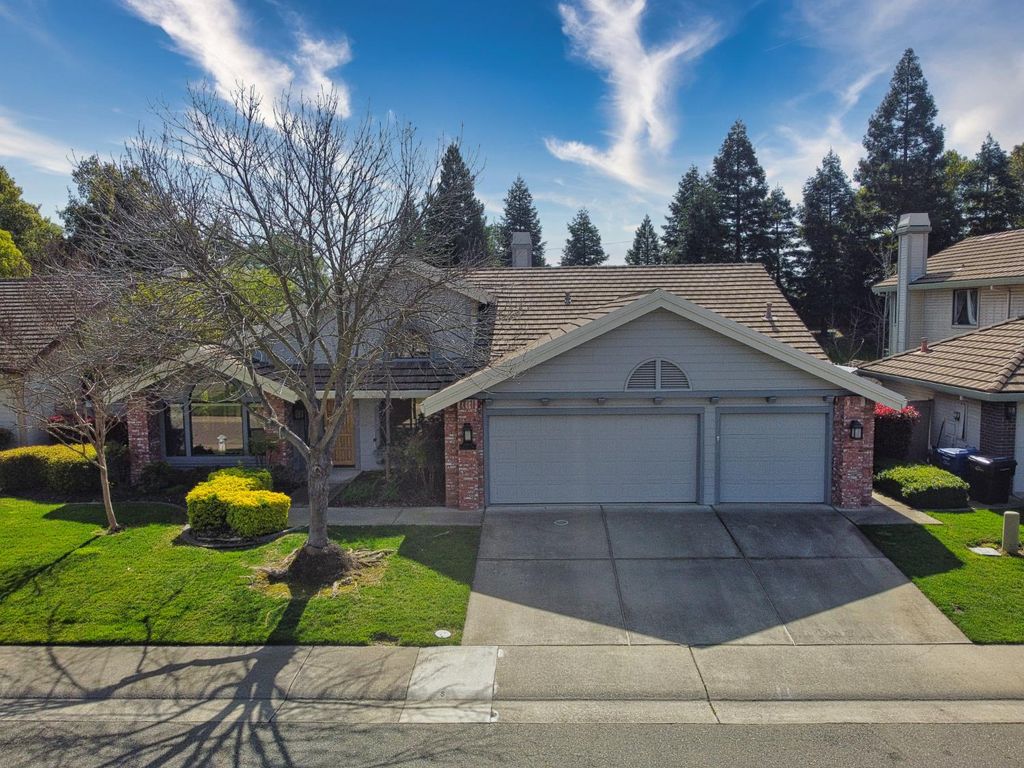 Photo of 11864 S Carson Way, Gold River, CA 95670 (MLS # 226029230)