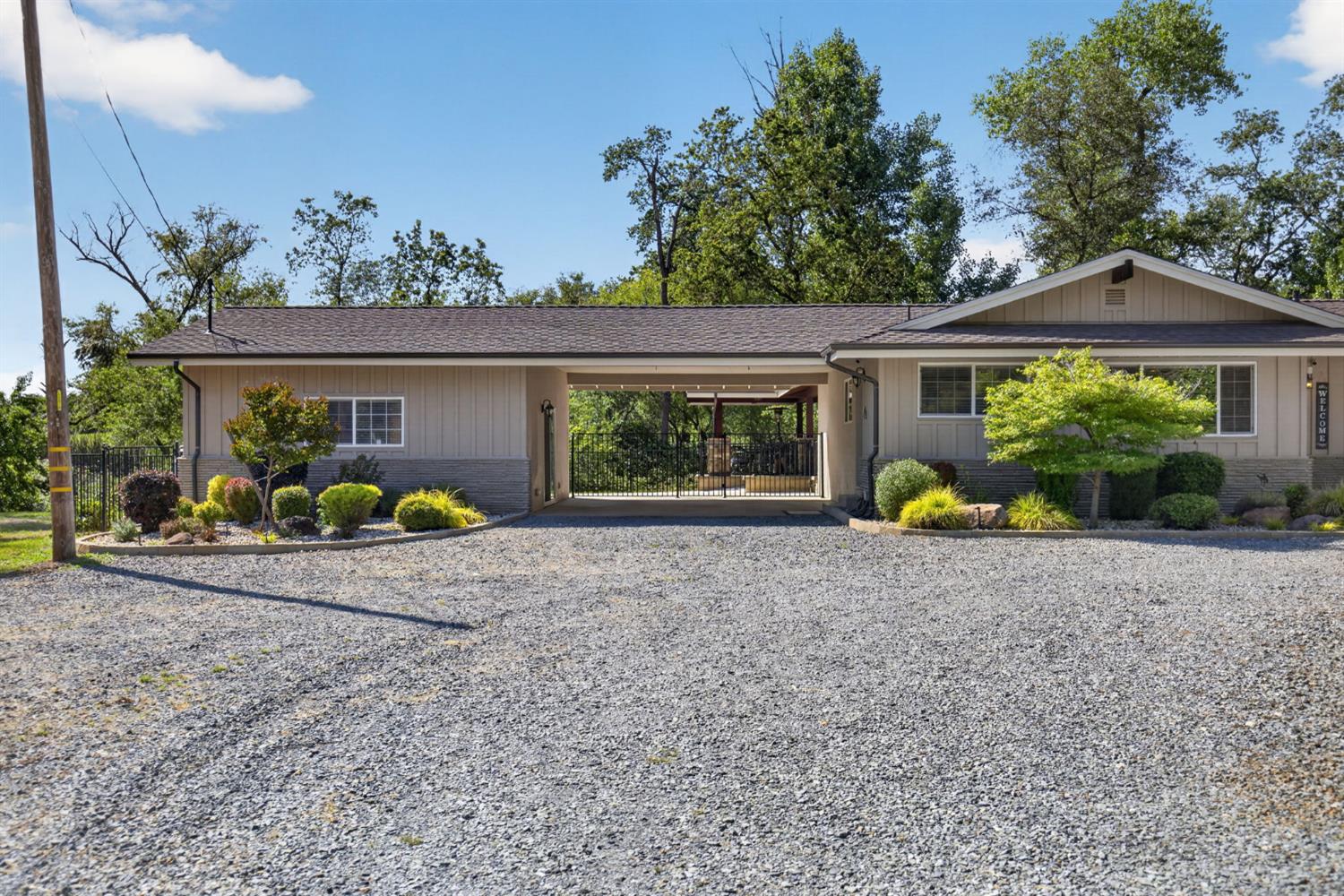 6417 Colwell Road