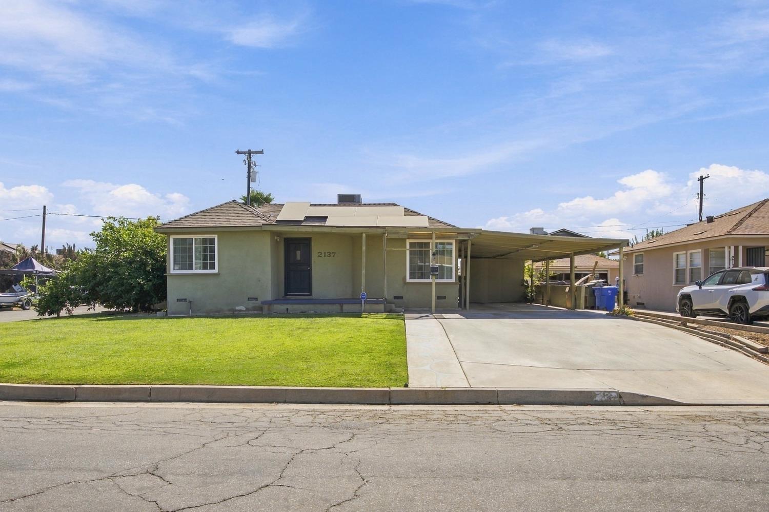 2137 Sacramento