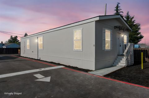 317 Moffat Boulevard 5 Manteca CA 95336