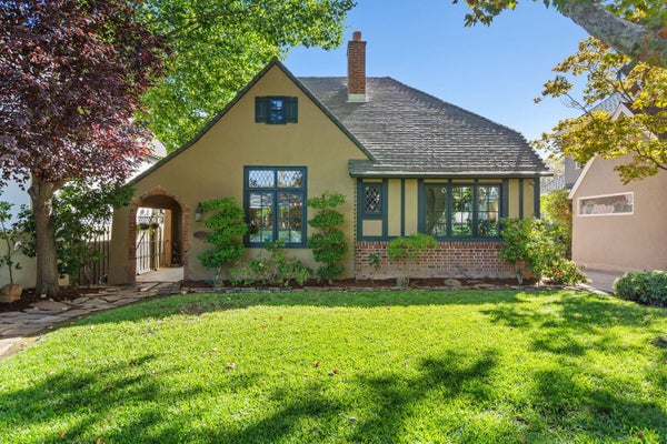 1303 39TH ST, SACRAMENTO, CA 95816 - Image 8a9fa37f89d669b1530830fd9baefee8/3618951464