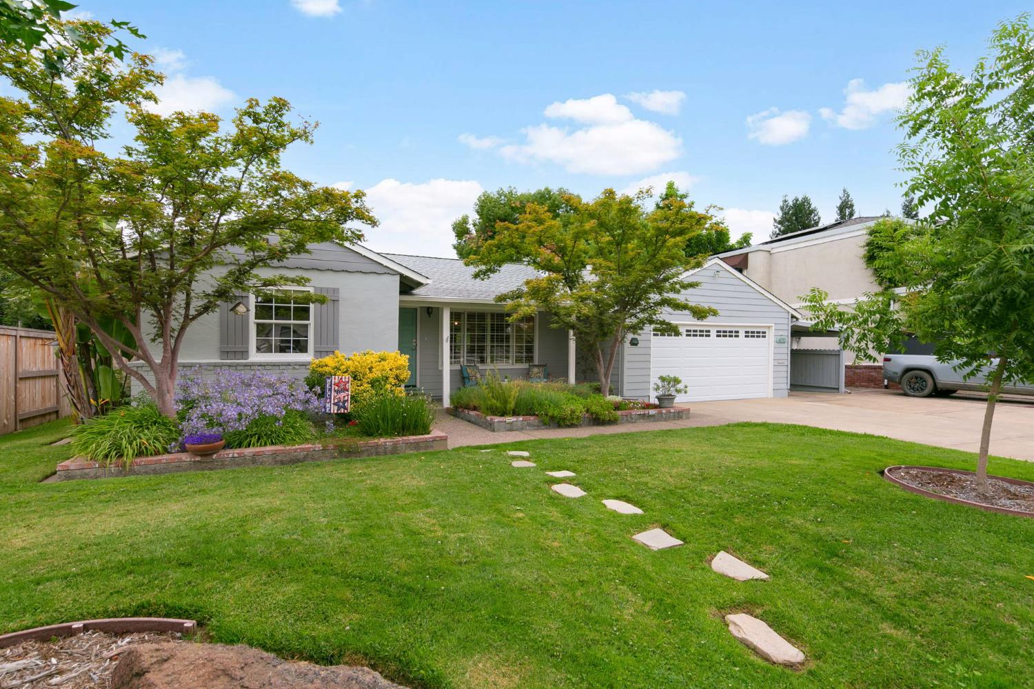 4013 Esperanza Drive