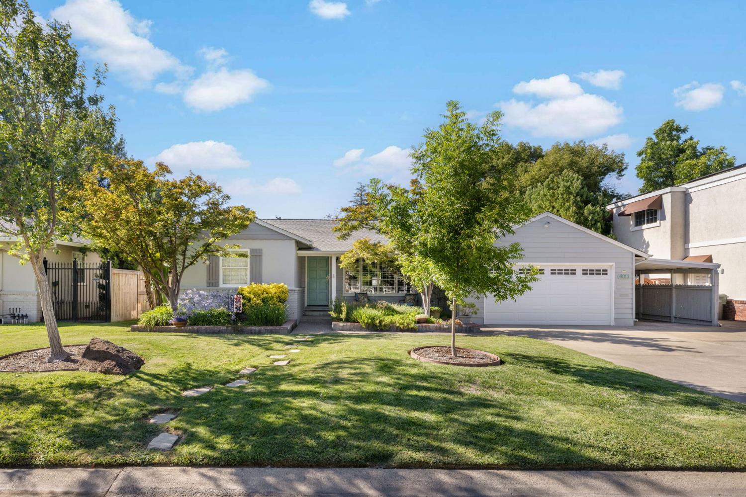 4013 Esperanza Drive
