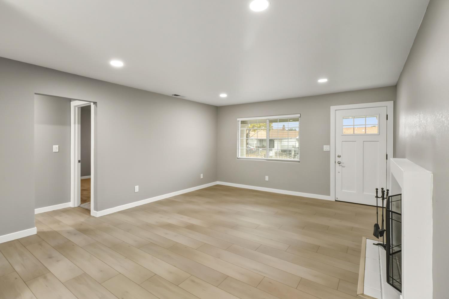 2728 Northview Drive