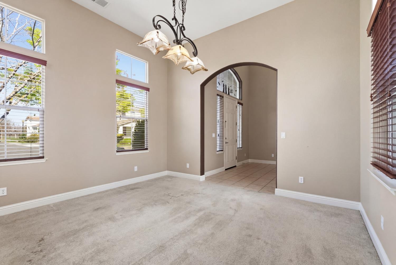 2153 Saddlebrook Way