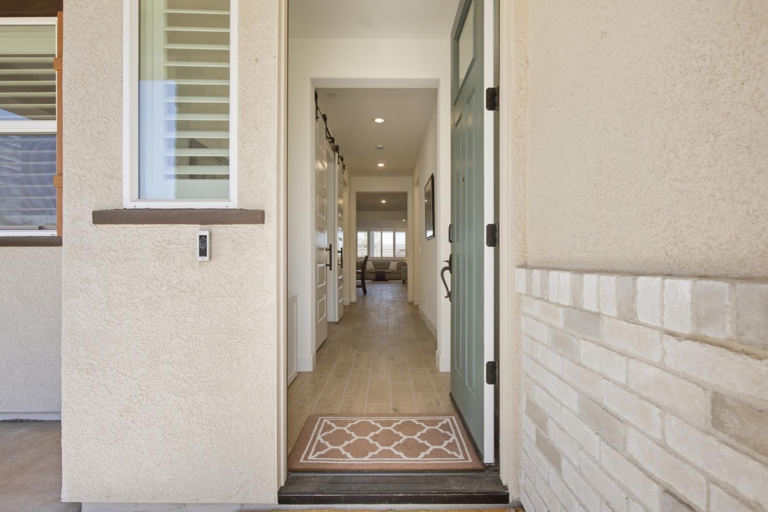5010 Peace Lily Lane