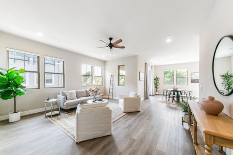 1661 Spring Street 335 Davis CA 95616