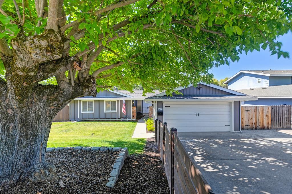 6828 Will Rogers Drive
