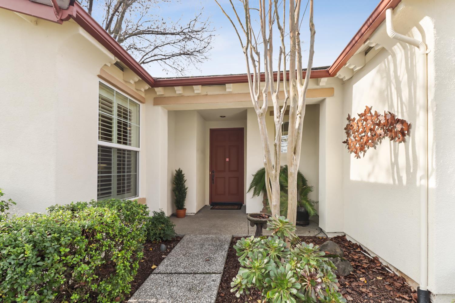 270 Rock House Cir N