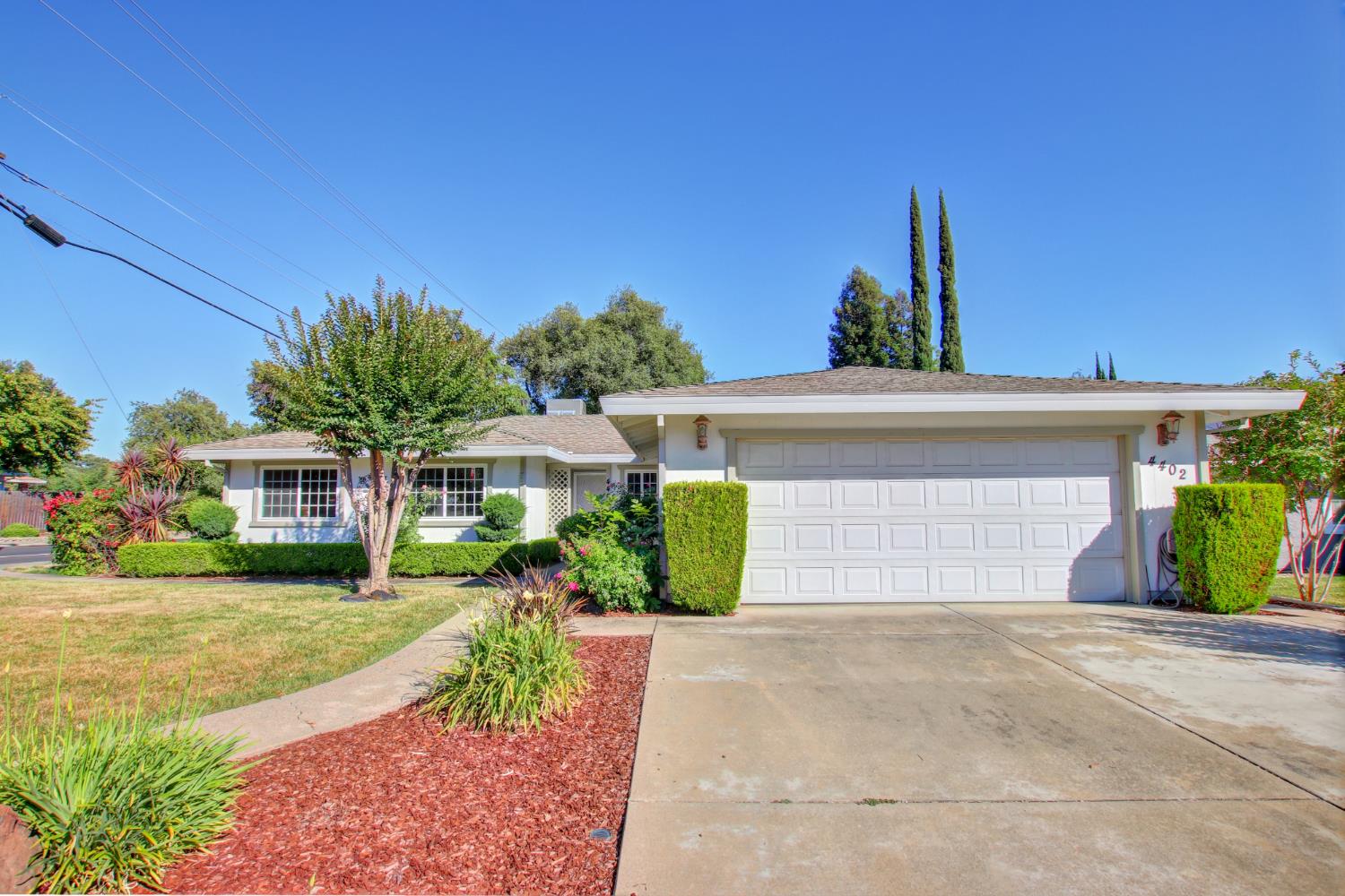 4402 White Oak Court