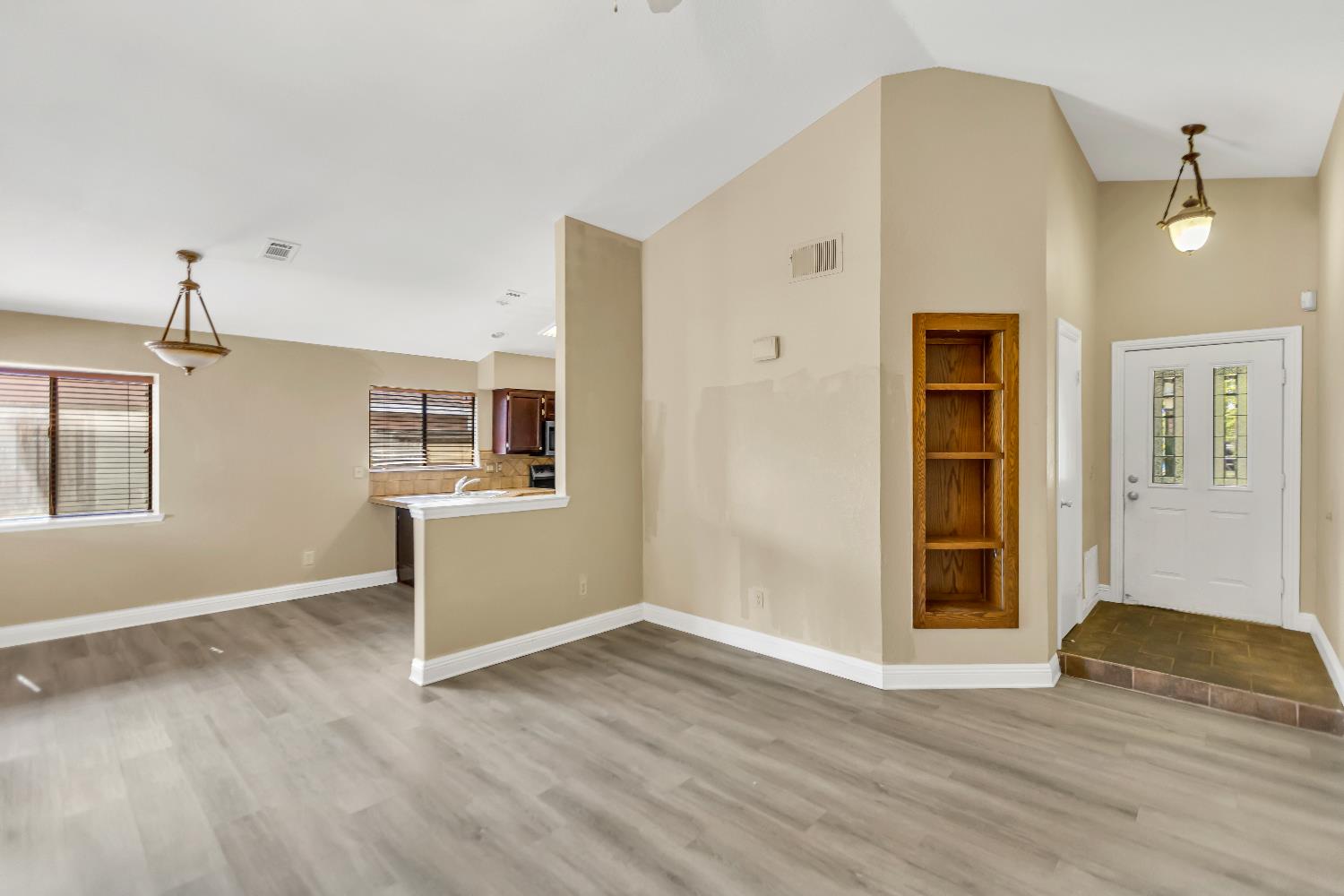 8401 Sunblaze Way
