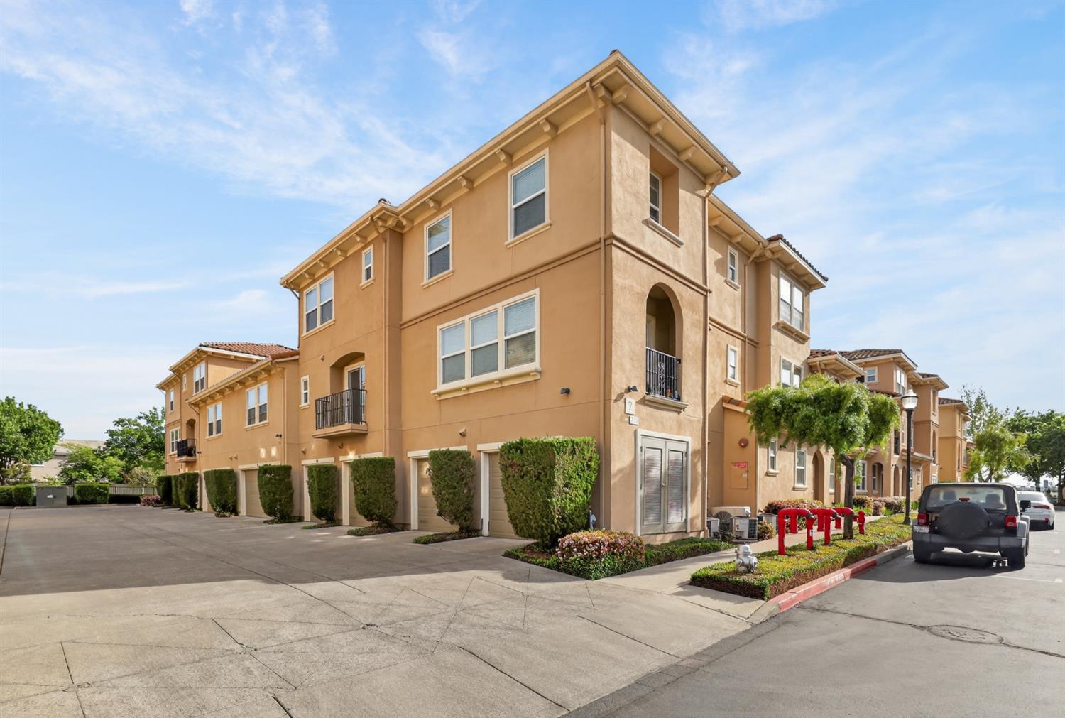 4800 Westlake Parkway 704