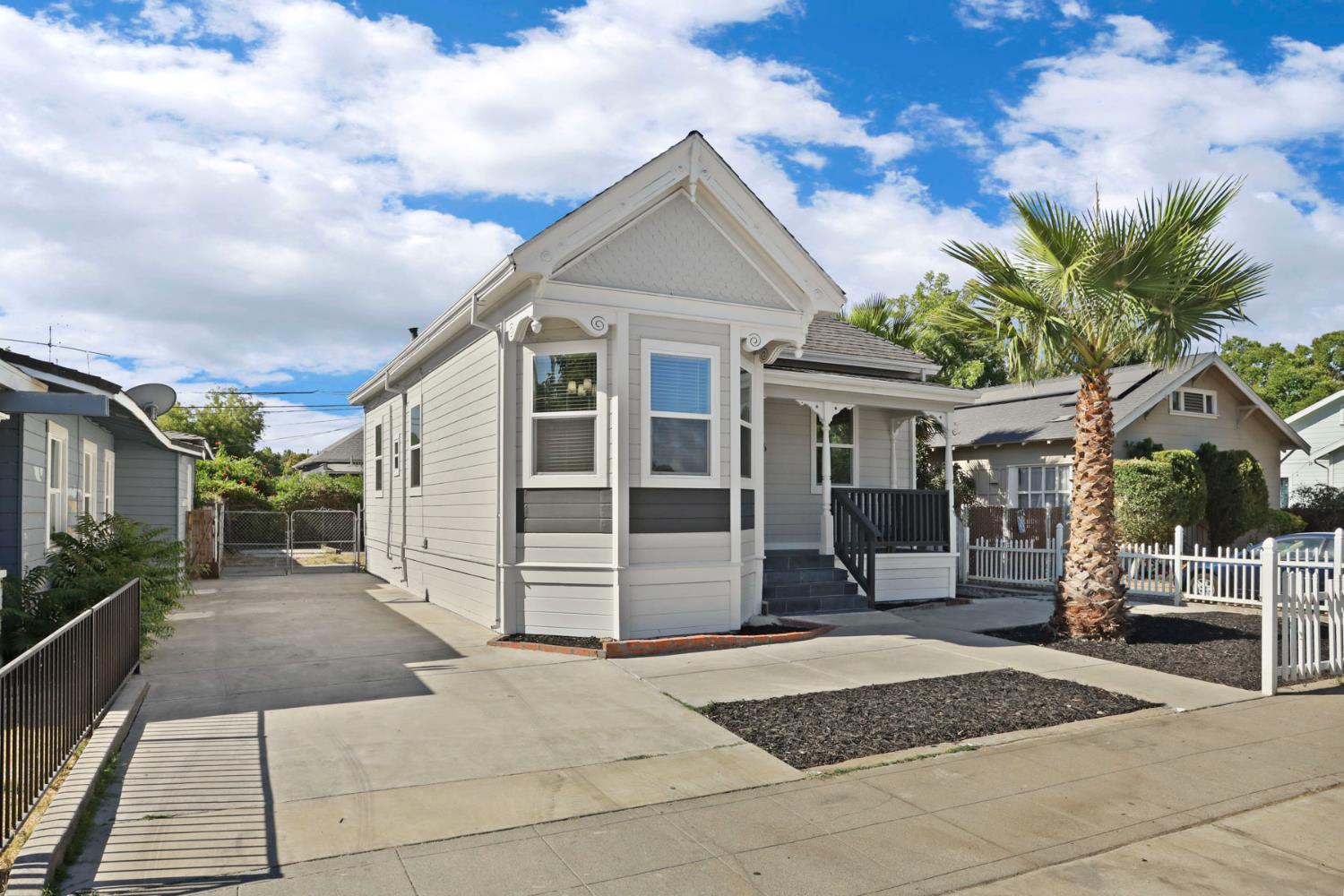 436 E Arcade Street
